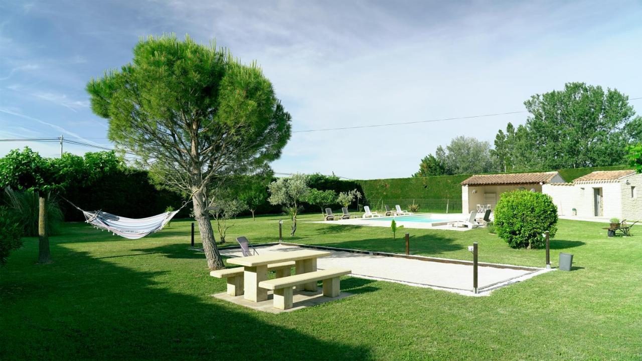 Chambres D'Hotes Le Saint Victor - Provence, Vaucluse ペルヌ・レ・フォンテーヌ エクステリア 写真