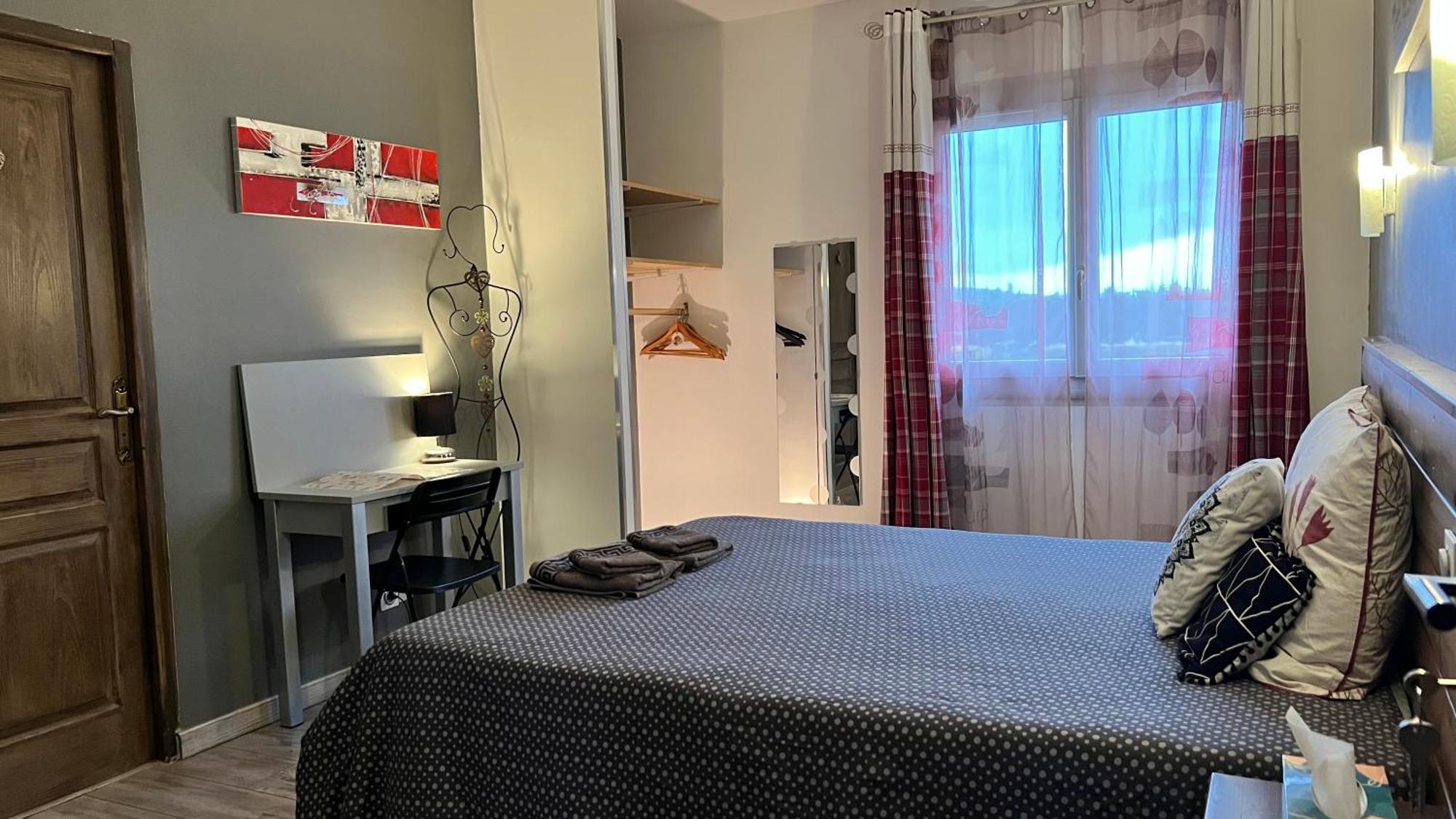 Chambres D'Hotes Le Saint Victor - Provence, Vaucluse ペルヌ・レ・フォンテーヌ エクステリア 写真